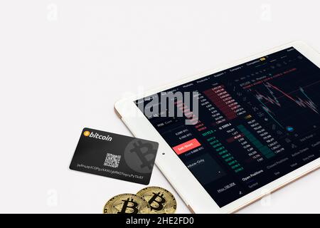 Bitcoin to Tablet Index , Exchange Trading Forex Finance Graphic Concept Foto Stock