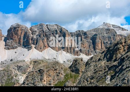 Gruppo montuoso del Sella con la vetta più alta del Piz boe (3152 mt), Dolomiti, Trentino-Alto Adige, Italia Foto Stock