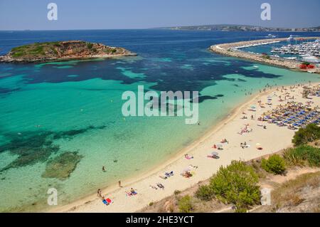 Vista spiaggia Illa de sa Caleta, Portal Nous / Bendinat, comune di Palma, Maiorca (Mallorca), Isole Baleari, Spagna Foto Stock