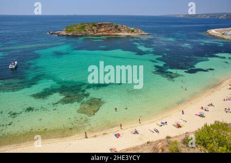 Vista spiaggia Illa de sa Caleta, Portal Nous / Bendinat, comune di Palma, Maiorca (Mallorca), Isole Baleari, Spagna Foto Stock