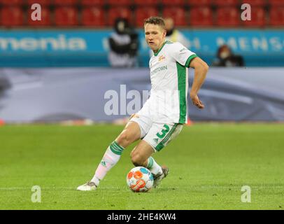 Leverkusen, Germania. 08th Jan 2022. Bundesliga, giorno di festa 18, Bayer 04 Leverkusen - 1. FC Union Berlin, Paul Jaeckel (Union) controlla la palla. Credit: Juergen Schwarz/Alamy Live News Foto Stock