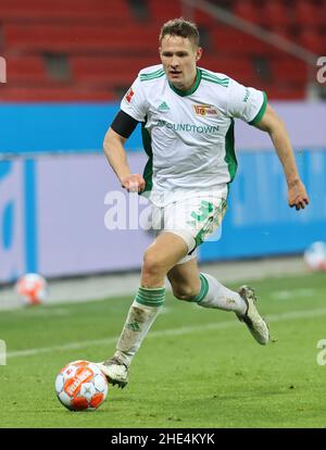 Leverkusen, Germania. 08th Jan 2022. Bundesliga, giorno di festa 18, Bayer 04 Leverkusen - 1. FC Union Berlin, Paul Jaeckel (Union) controlla la palla. Credit: Juergen Schwarz/Alamy Live News Foto Stock