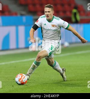 Leverkusen, Germania. 08th Jan 2022. Bundesliga, giorno di festa 18, Bayer 04 Leverkusen - 1. FC Union Berlin, Paul Jaeckel (Union) controlla la palla. Credit: Juergen Schwarz/Alamy Live News Foto Stock