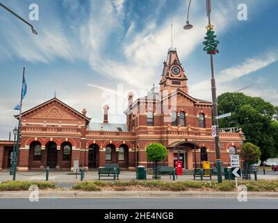 L'ufficio postale di Traralgon, un edificio iconico nella regione di Gippsland a est di Melbourne. Traralgon, Victoria, Australia - Gennaio 2022. Foto Stock