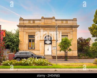 Edificio della Tarra Valley a Rosedale, una città regionale ad est di Melbourne. Rosedale, Gippsland, Victoria, Australia Foto Stock
