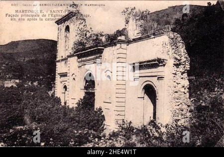 Ruines de la cathédrale de Saint-Pierre en 1908. Foto Stock