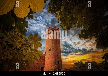 Italia Piemonte Canavese Ivrea Torre del castello Foto Stock