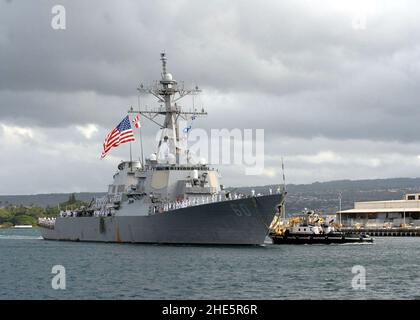 I marinai tornano a casa a Pearl Harbor Foto Stock