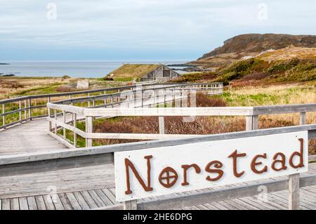 Norstead: A Viking Village & Port of Trade è una ricostruzione di un campo vichingo a l'anse Aux Meadows sulla Grande Penisola settentrionale di Terranova. Foto Stock