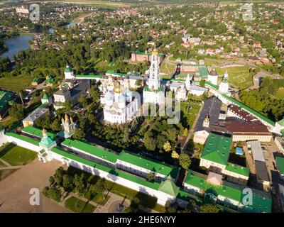 Veduta aerea di Trinity San Sergius Lavra a Sergiev Posad Foto Stock