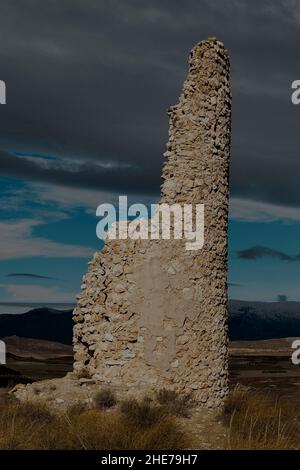 Torre di Tarahal o Fontana Bitter - sorveglianza araba a Galera de Granada. Foto Stock