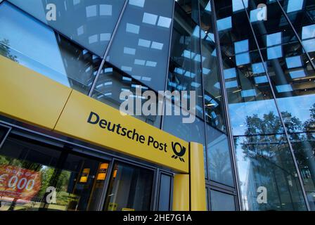 Post-Tower, Verwaltungsgebäude der Deutschen Post AG, 162,5 m, höchstes Gebäude in NRW, Architketen: Murphy und Jahn; Bonn, NRW, Deutschland, Europa | Foto Stock