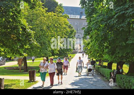 Casta, Slovacchia - 31 agosto 2019: Ingresso al medievale Cerveny Kamen (Castello di pietra rossa) Foto Stock