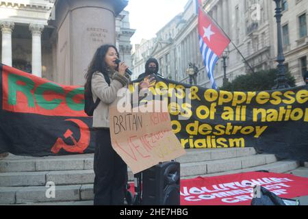 I manifestanti vennero alla banca d'inghilterra chiedendo il ritorno dei depositi d'oro, nonostante le sentenze della corte. Foto Stock