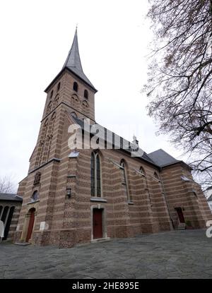 Römisch-katholische Pfarrkirche St. Alban Liblar, Backsteinbau aus dem 17. Jahrhundert, Nordrhein-Westfalen, Germania, Erftstadt Foto Stock