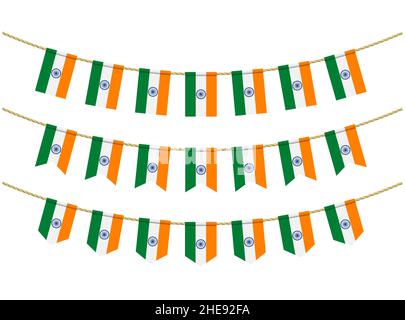 Bandiera India sulle corde su sfondo bianco. Insieme di bandiere patriottiche. Bunting decorazione della bandiera dell'India Illustrazione Vettoriale