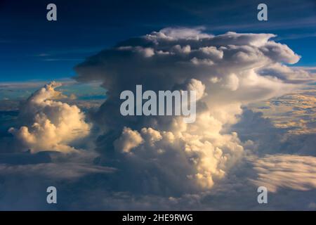 Vista aerea delle nuvole, India Foto Stock