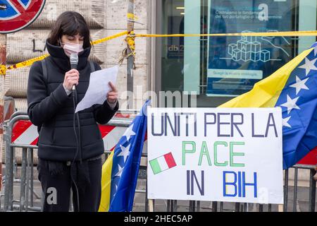 Roma, Italia. 10th Jan 2022. Sit-in organizzato dalla comunità bosniaca di Roma per la pace e la stabilità in Bosnia (Photo by Matteo Nardone/Pacific Press) Credit: Pacific Press Media Production Corp./Alamy Live News Foto Stock