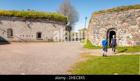 Primavera nella fortezza marina di Suomenlinna, Helsinki, Finlandia Foto Stock