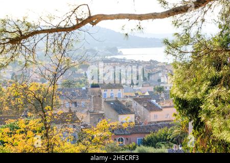 Francia, Var, Saint Tropez, villaggio e il Golfo di Saint Tropez // Francia, Var (83), Saint-Tropez, villaggio e le Golfe de Saint-Tropez Foto Stock