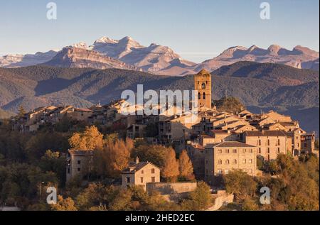 Spagna, Ainsa, Sobrabe comarque, Provincia di Huesca, Comunità autonoma di Aragona Foto Stock