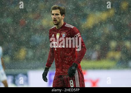 Ucraina, Kiev - 23 novembre 2021. Leon Goretzka (FC Bayern Munich) durante la partita tra FC Dynamo Kyiv e FC Bayern Munich, NSC Olympiyskiy Foto Stock