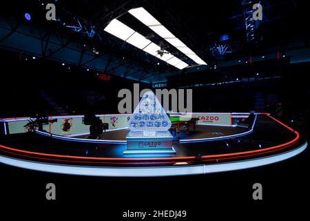 LONDRA, REGNO UNITO. 10th Jan 2022. Il Master Trophy è in mostra durante il giorno 2 del 2022 Cazoo Master ad Alexandra Palace lunedì 10 gennaio 2022 a LONDRA IN INGHILTERRA. Credit: Taka G Wu/Alamy Live News Foto Stock