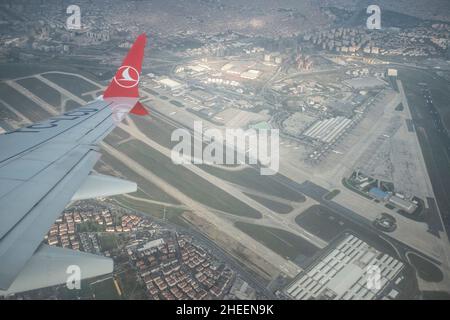 Istanbul, Istanbul, Turchia. 10th Jan 2022. A partire dal 08 aprile 2019, il grande trasferimento dell'aeroporto Ataturk di Istanbul all'aeroporto New Istanbul è completato e l'aeroporto New Istanbul è completamente operativo e l'aeroporto Ataturk è chiuso per tutti i voli internazionali e nazionali. (Credit Image: © Uygar ozel/ZUMA Press Wire) Foto Stock