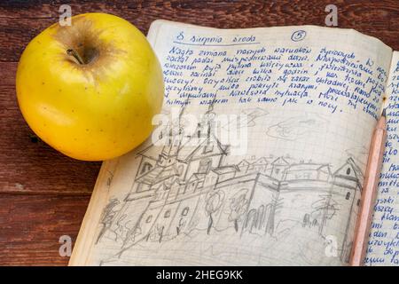 Un dettaglio da un giornale di viaggio d'epoca degli anni '70 con calligrafia e disegni a matita (pubblicazione di proprietà allegata) - Monastero post-camaldoliano a Wigry, P. Foto Stock