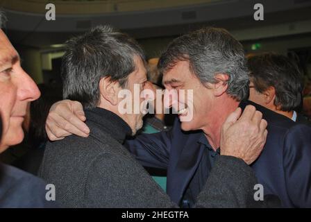 Archivia foto, . 03rd luglio 2019. David Sassoli con Andrea Purgatori (Marcellino Radogna/Fotogramma, ROMA - 2015-04-03) ps la foto può essere utilizzata nel rispetto del contesto in cui è stata scattata, E senza l'intento diffamatorio del decoro delle persone rappresentate (FOTO D'ARCHIVIO - 2019 -07-03, Marcellino Radogna) ps la foto può essere utilizzata nel rispetto del contesto in cui è stata scattata, e senza l'intento diffamatorio del decoro delle persone rappresentate credito: Agenzia fotografica indipendente/Alamy Live News Foto Stock