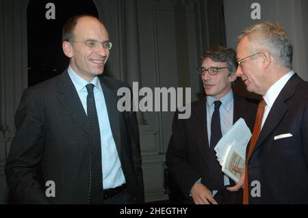 Archivia foto, . 03rd luglio 2019. David Sassoli con Enrico letta e Giulio Tremonti (Marcellino Radogna/Fotogramma, ROMA - 2007-07-03) ps la foto può essere utilizzata nel rispetto del contesto in cui è stata scattata, E senza l'intento diffamatorio del decoro delle persone rappresentate (ARCHIVIO FOTOGRAFICO - 2019-07-03, Marcellino Radogna) ps la foto può essere utilizzata nel rispetto del contesto in cui è stata scattata, e senza l'intento diffamatorio del decoro delle persone rappresentate credito: Agenzia fotografica indipendente/Alamy Live News Foto Stock