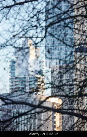 Moderna ed alta architettura a Francoforte sul meno Foto Stock
