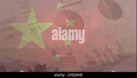 Immagine della bandiera della cina e del trattamento dei dati finanziari sulla città Foto Stock