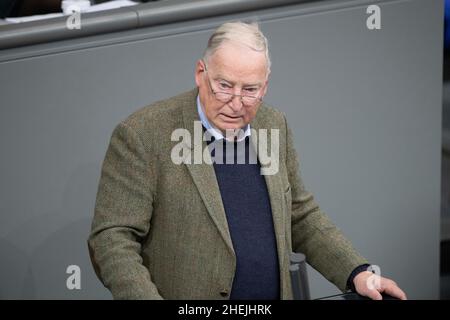 Berlino, Germania. 09th Dic 2021. Dr. Alexander GAULAND, AFD, durante il suo discorso Current Hour on Troop Concentration of Russian Armed Forces at the state Border of Ukraine, 6th Plenary Session of the German Bundestag, German Bundestag in Berlin, Germany on December 9th, 2021 Credit: dpa/Alamy Live News Foto Stock