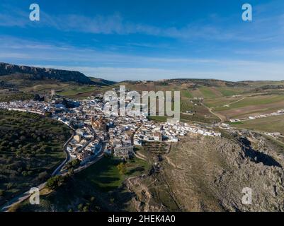 Vista del comune rurale di Cañete la Real in provincia di Malaga, Spagna Foto Stock