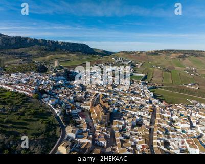 Vista del comune rurale di Cañete la Real in provincia di Malaga, Spagna Foto Stock