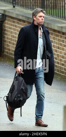 Londra, Inghilterra, Regno Unito. 11th Jan 2022. Consigliere speciale al Cancelliere dello scacchiere LIAM BOOTH-SMITH arriva al 11 Downing Street. (Credit Image: © Tayfun Salci/ZUMA Press Wire) Foto Stock