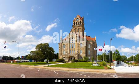 Knox, Indiana, USA - 22 agosto 2021: Il tribunale della contea di Starke Foto Stock