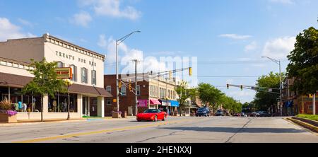 Plymouth, Indiana, USA - 22 agosto 2021: Il quartiere degli affari in Michigan Street Foto Stock