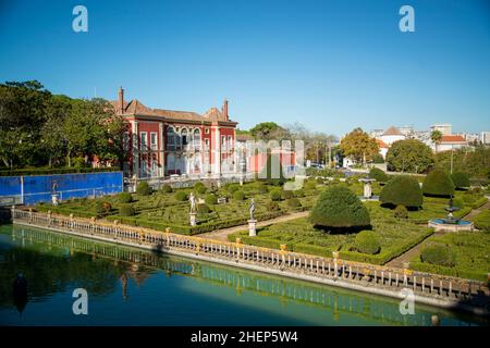 Azulejos alla Casa e Giardino del Palacio Fronteira a Benfica nella città di Lisbona in Portogallo. Portogallo, Lisbona, ottobre 2021 Foto Stock