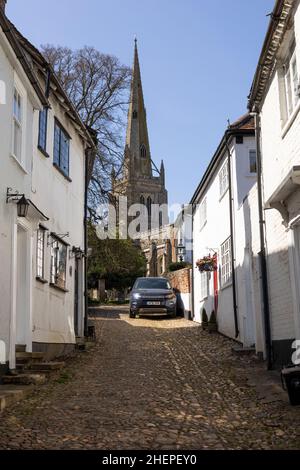 Thaxted, Essex, guarda Stoney Lane verso la chiesa parrocchiale Foto Stock