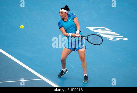 Sydney, Australia - 12 gennaio 2022, Ons Jabeur di Tunisia in azione contro Petra Kvitova della Repubblica Ceca durante il secondo round del torneo di tennis 2022 Sydney Tennis Classic, WTA 500 il 12 gennaio 2022 presso il NSW Tennis Center di Sydney, Australia - Foto: Rob Prange/DPPI/LiveMedia Foto Stock