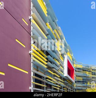 Joondalup, WA, Australia - le feritoie per la protezione solare della biblioteca all'università di Edith Cowan da JCY Architects Foto Stock