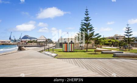 Fremantle, WA, Australia - passeggiata sul lungomare e strutture di Bathers Beach con Architects Foto Stock