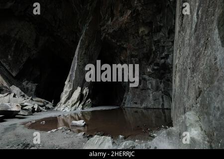 Cathedral Cave (Cathedral Quarry), Little Langdale, Lake District Foto Stock