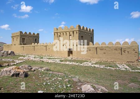 Ricostruzione del muro di mattoni di fango della città, Hattusha, antica capitale degli Hittiti, Turchia, Hattusha, Turchia Foto Stock