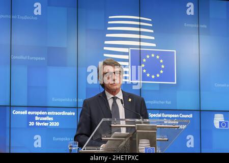 Bruxelles, Belgio. 20th Feb 2020. David-Maria Sassoli visto durante una conferenza stampa dopo il vertice del Consiglio europeo di Bruxelles (Foto di Nik Oiko/SOPA Images/Sipa USA) Credit: Sipa USA/Alamy Live News Foto Stock