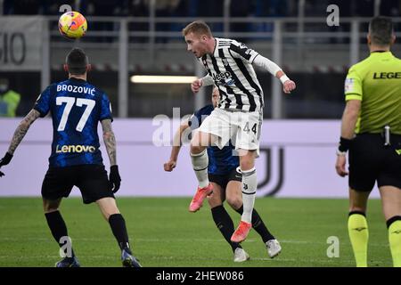 Milano, Italia. 12th Jan 2022. Dejan Kulusevski del Juventus FC durante la finalissima italiana tra FC Internazionale e Juventus FC allo stadio San Siro di Milano (Italia), 12th gennaio 2022. Foto Andrea Staccioli/Insidefoto Credit: Ininsidefoto srl/Alamy Live News Foto Stock