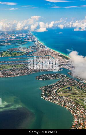 Antenna oftown e spiaggia di Miami Foto Stock