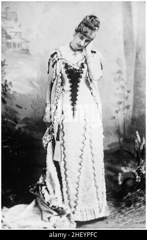 Sarah Orne Jewett (1849-1909), romanziere americano, scrittore e poeta di storia corta, fotografia di Arnold Gennhe dopo Napoleone Sarony, prima del 1896 Foto Stock